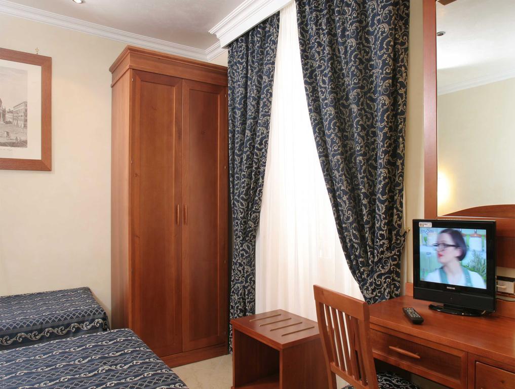 Adorasuite B&B Рим Екстериор снимка