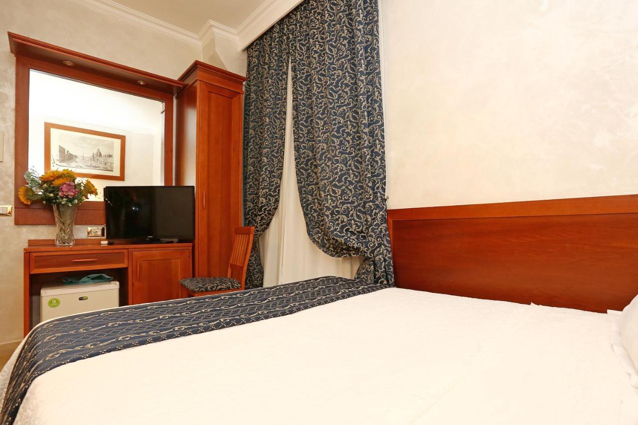 Adorasuite B&B Рим Екстериор снимка